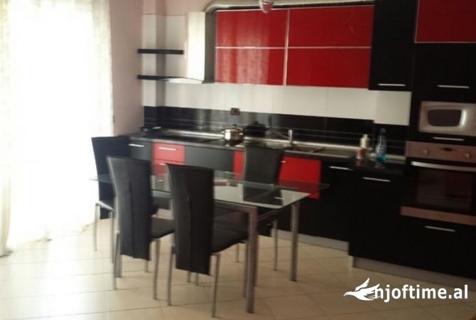 Shtepi me qera 2+1 ne Tirane - 500 Euro