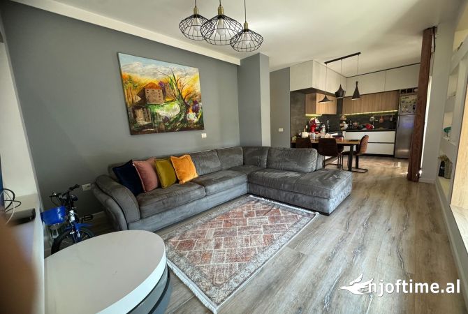 Shtepi ne shitje 2+1 ne Tirane - 206,000 Euro