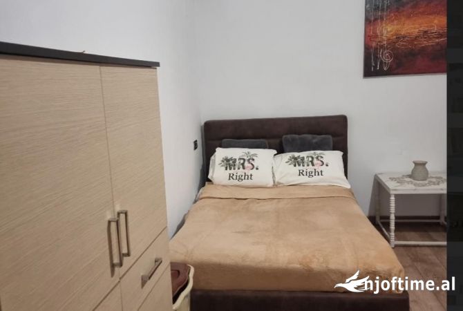 Shtepi me qera 2+1 ne Tirane - 450 Euro