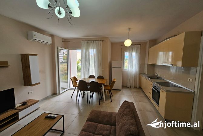 Shtepi ne shitje Apartament ne Tirane, 1+1, Mobilimi E mobiluar, Pagesa 99,000  Euro.
