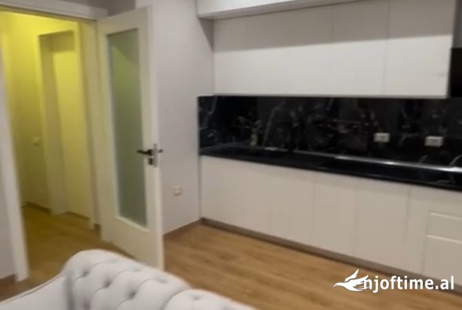 Shtepi ne shitje 2+1 ne Tirane - 180,000 Euro
