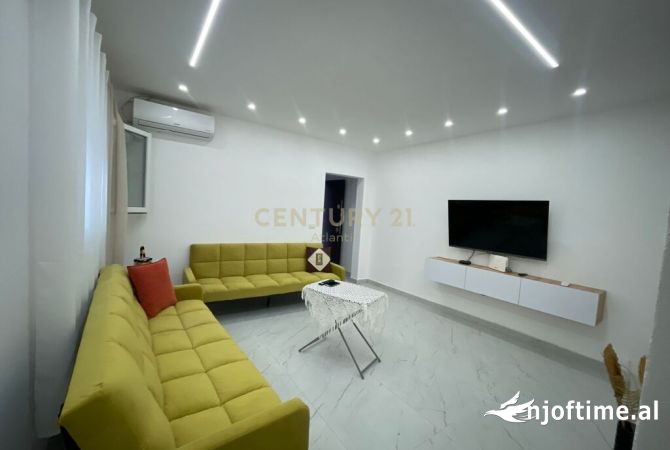 Shtepi me qera 1+1 ne Durres - 300 Euro
