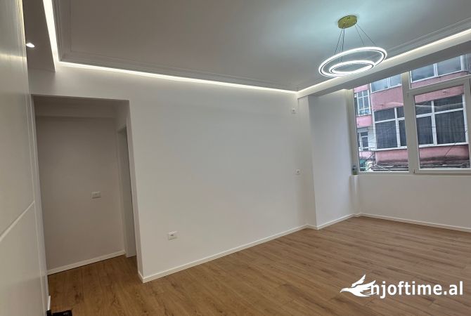 Shtepi ne shitje 2+1 ne Tirane - 210,000 Euro