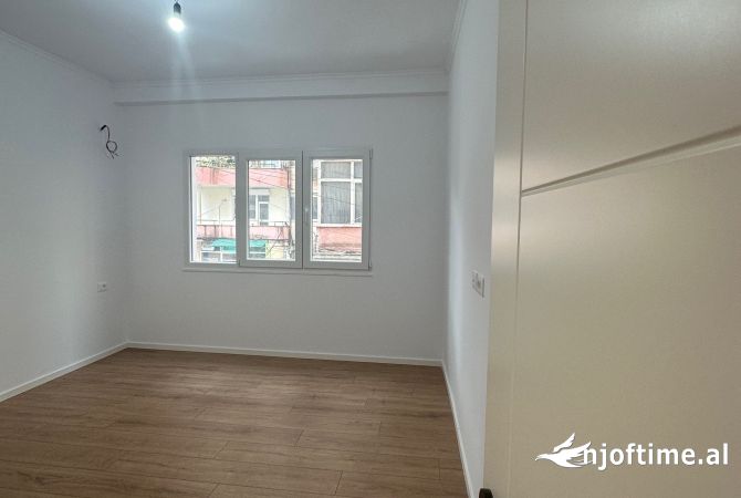 Shtepi ne shitje 2+1 ne Tirane - 210,000 Euro