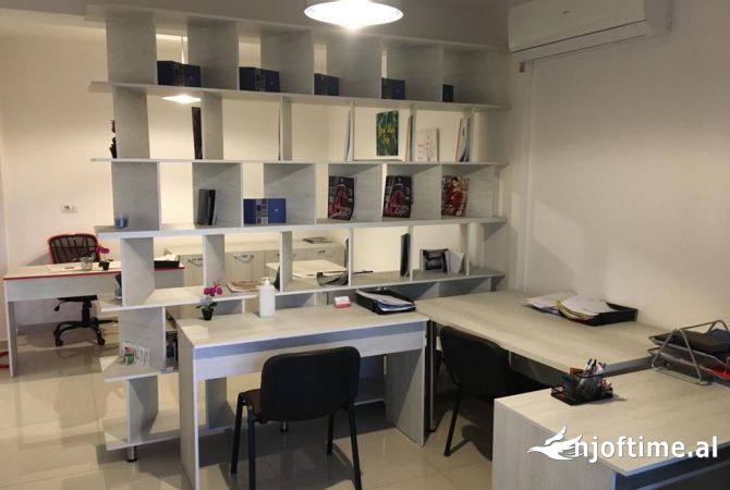 Ambient biznesi me qera 3+1 ne Tirane - 700 Euro