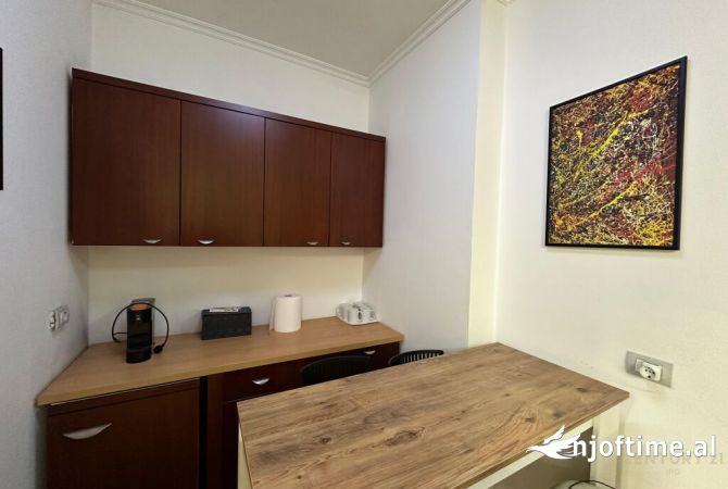 Jepet me qera Ambient per Zyra, Drejtoria e Policise!