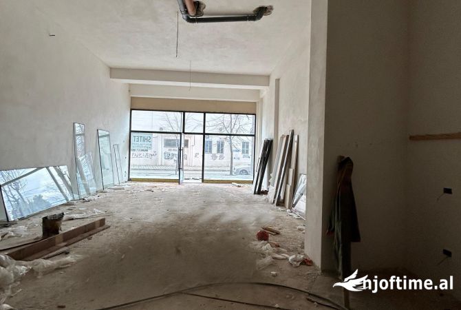 Ambient biznesi me qera 1+1 ne Tirane - 1,500 Euro