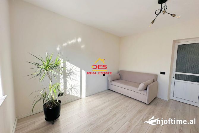 SHITET APARTAMENT 2+1 NË DELVINË