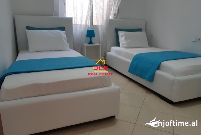 Shtepi ne shitje Apartament ne Sarande, 2+1, Mobilimi E mobiluar, Pagesa 135,000  Euro.