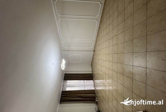Shtepi ne shitje 2+1 ne Tirane - 130,000 Euro