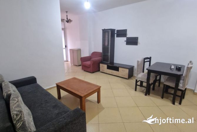 Shtepi me qera 1+1 ne Tirane - 330 Euro