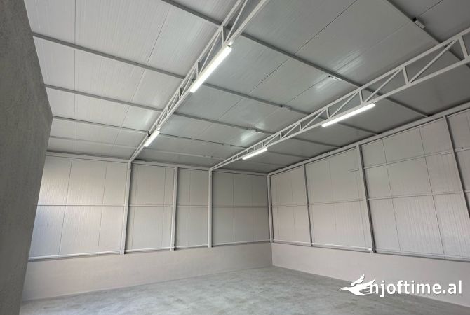 Ambient biznesi me qera 4+1 ne Tirane - 500 Euro