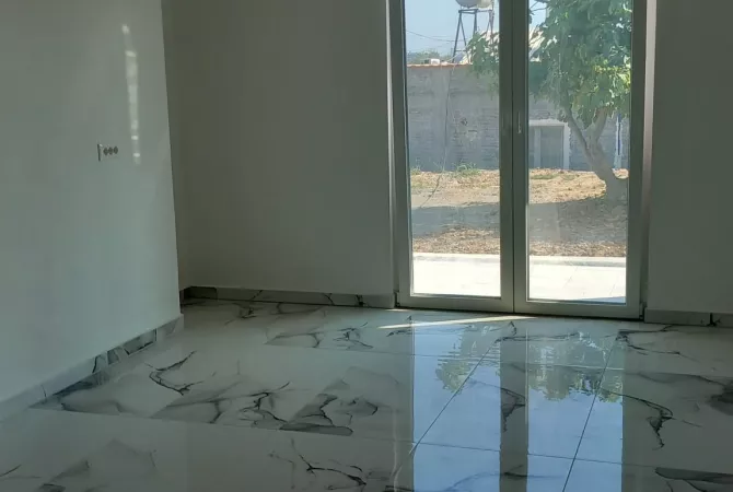 Shtepi me qera 2+1 ne Tirane - 400 Euro