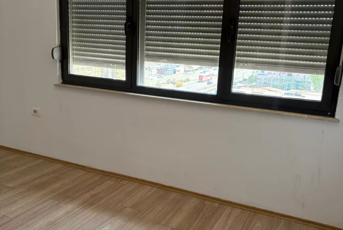 Shtepi me qera Garsoniere ne Tirane - 300 Euro