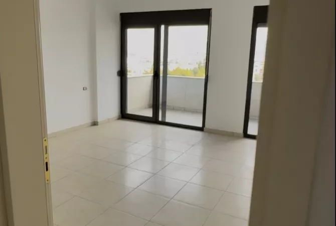 Shtepi ne shitje 1+1 ne Tirane - 92,000 Euro