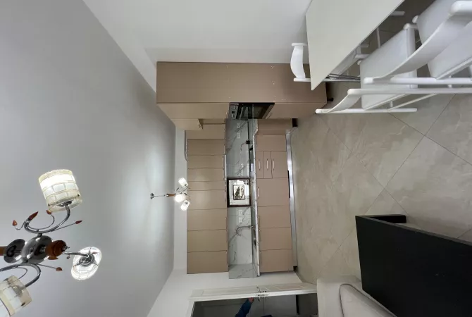 Shtepi me qera 1+1 ne Tirane - 45,000 Leke