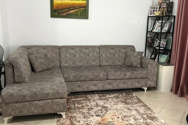 Shtepi me qera 1+1 ne Tirane - 45,000 Leke