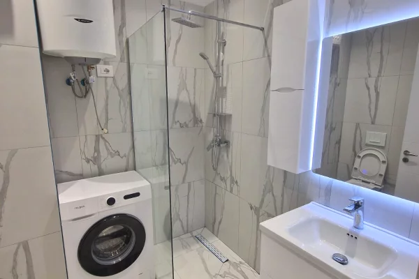 Appartamento in affitto a Tirana 1+1, Arredato