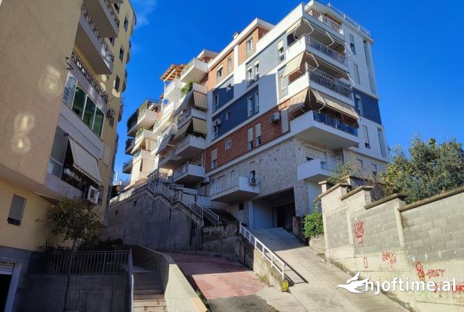 Shtepi me qera 2+1 ne Tirane - 550 Euro