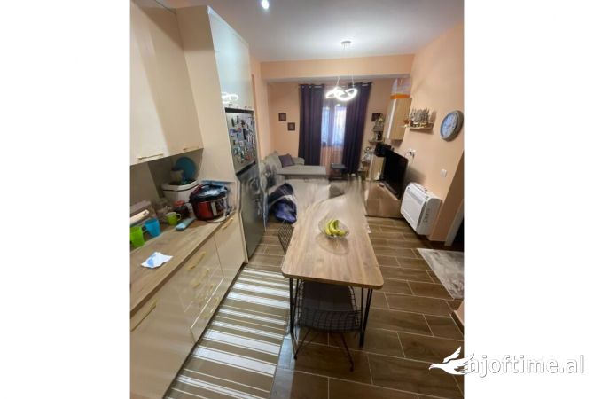 Shtepi me qera 2+1 ne Tirane - 600 Euro