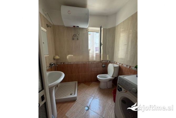 Shtepi ne shitje 2+1 ne Tirane - 92,000 Euro
