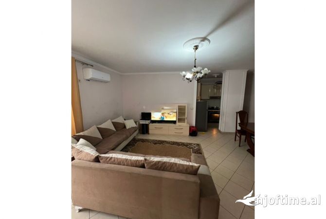 Shtepi ne shitje 2+1 ne Tirane - 120,000 Euro