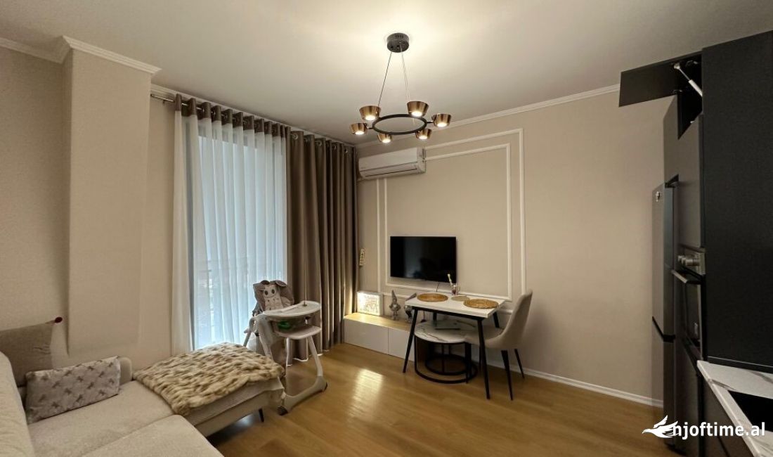 Shtepi ne shitje Apartament ne Tirane, 1+1, Mobilimi E mobiluar, Pagesa 90,000  Euro.