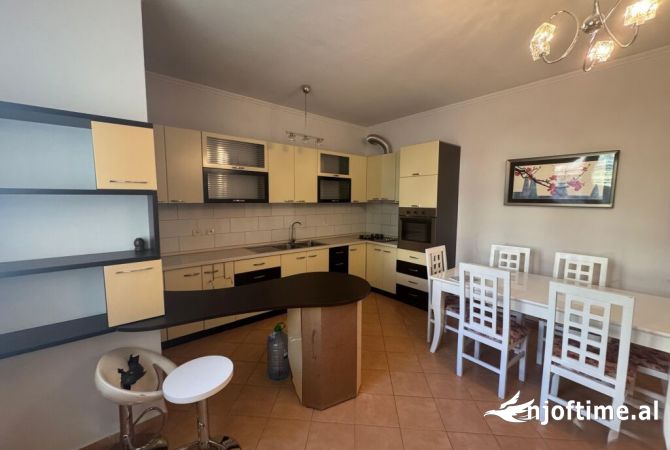 Shtepi me qera 2+1 ne Tirane - 500 Euro