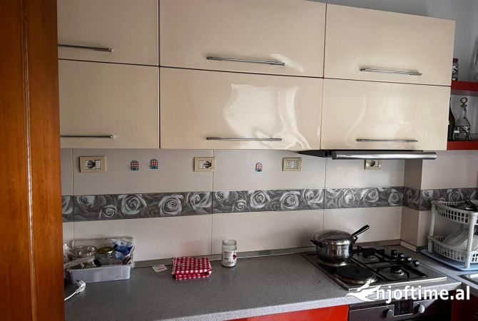 Shtepi me qera 2+1 ne Tirane - 550 Euro