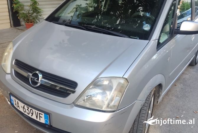 Makina ne shitje ne Tirane - 2,600 Euro