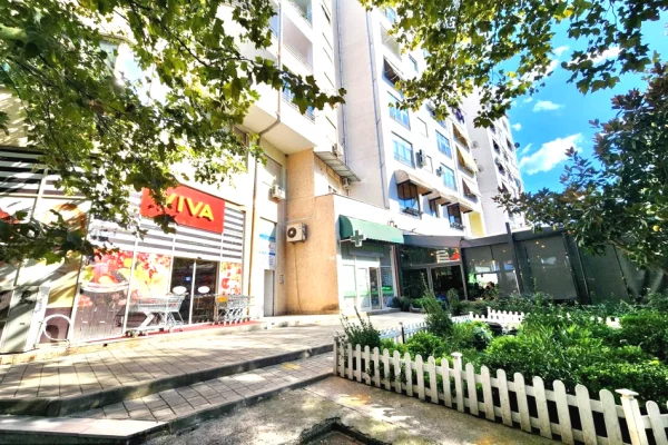Ambient biznesi ne shitje 3+1 ne Tirane - 160,000 Euro