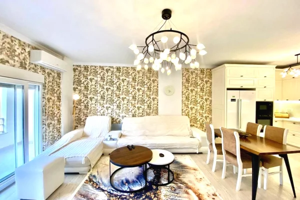 Shtepi me qera 3+1 ne Tirane - 1,700 Euro