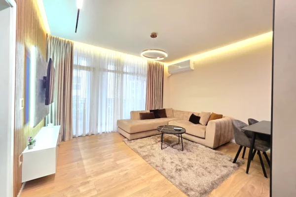 Shtepi me qera 1+1 ne Tirane - 1,700 Euro