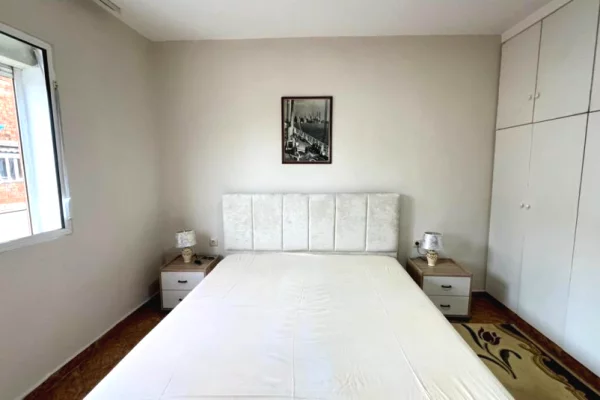 Shtepi me qera 2+1 ne Tirane - 50,000 Leke