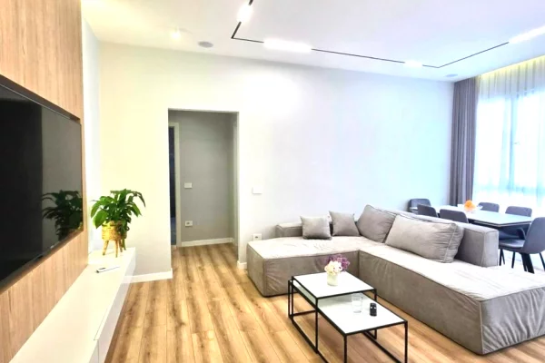 Shtepi me qera 1+1 ne Tirane - 1,300 Euro