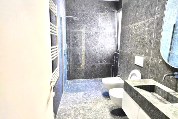 Shtepi me qera 1+1 ne Tirane - 1,300 Euro