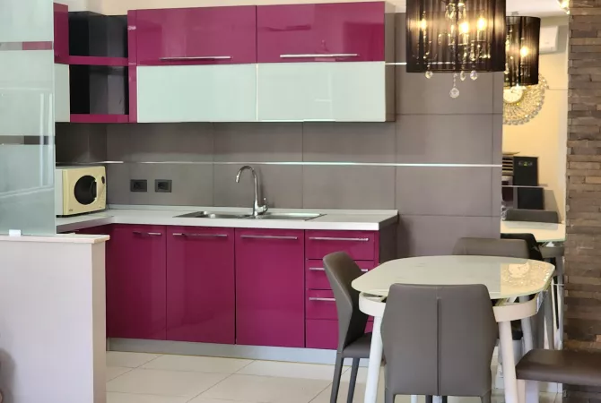 Shtepi me qera 3+1 ne Tirane - 750 Euro