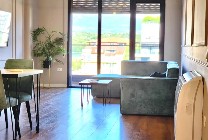 Casa in affitto 2+1 a Tirana - 1,200 Euro