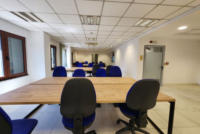 Business Property for Rent 3+1 in Tirana - 4,000 Euro