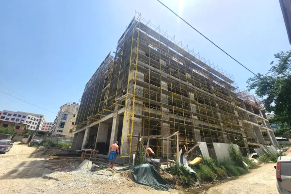 Shtepi ne shitje 2+1 ne Tirane - 173,000 Euro