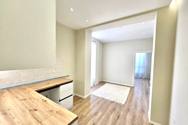 Shtepi ne shitje 1+1 ne Tirane - 122,000 Euro