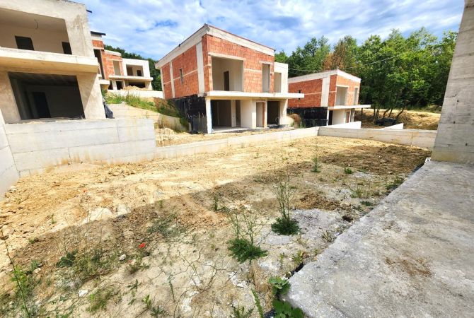 House for Sale 3+1 in Tirana - 520,000 Euro