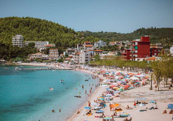 Njoftime Pune ne Himare, Profesioni SANITARE , Me eksperience, Pagesa 900  Euro.