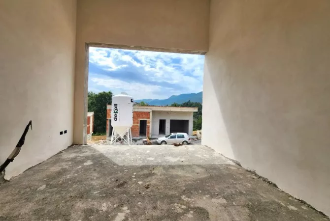 Shtepi ne shitje 4+1 ne Tirane - 505,000 Euro