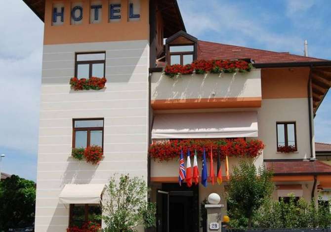 Njoftime Pune ne Himare, Profesioni SANITARE , Pa Eksperience, Pagesa 900  Euro.