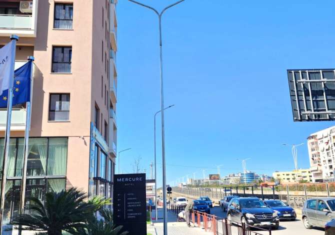 OFERTE (1450Euro/m2): Amb **Open Space 320.7m2 ( te Casa Italia - Dogana | Buze Autostrade) 100% i Ri -