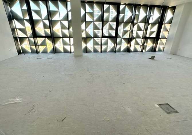 Business Property in Sale 3+1 in Tirana - 580,000 Euro