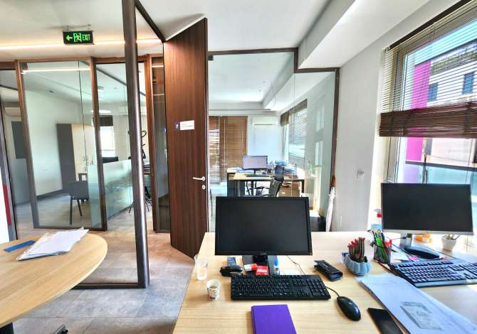 Shitet: Business Office **Ambasador 3 - Air Albania (k.8, pamje Liqeni) Godine Luksoze, Investim Pre