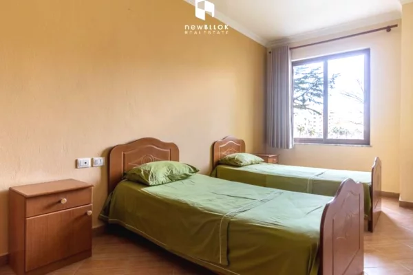 Ambient biznesi ne shitje 5+1 ne Durres - 1,200,000 Euro