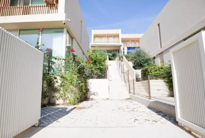 Shtepi ne shitje Vila Luksoze ne Himare, 2+1, Mobilimi E mobiluar, Pagesa 1,100,000  Euro.